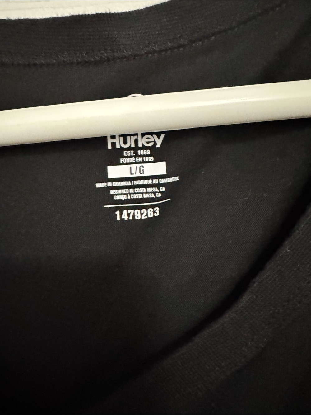 Hurley Black Sleeveless Muscle Tank with Small Chest Logo - Picture 3 of 3